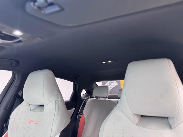 Seal 06 EV 2024 DM-i 80KM Premium photo 8