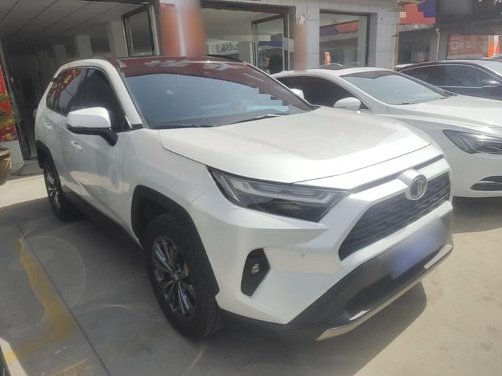 RAV4 2023 2.0L CVT RWD Plus photo 3