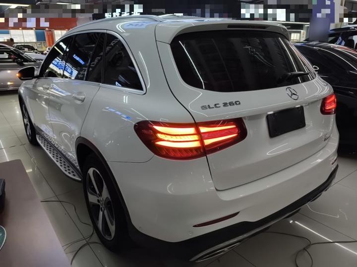 GLC 2017 GLC 260 4MATIC Luxury photo 4