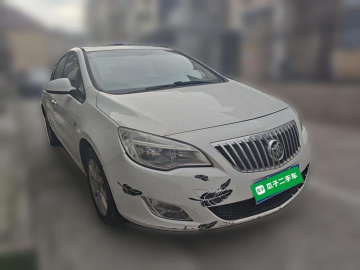 Excelle 2014 XT 1.6L MT Progressive photo 3