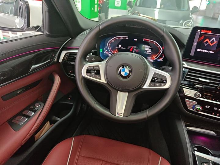 5 Series 2021 525Li M Sport Package photo 2