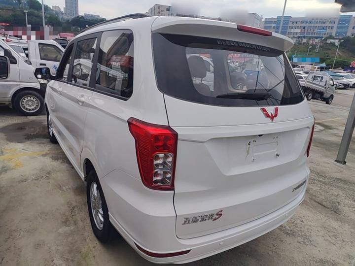 Wuling Hongguang 2018 1.5L S Comfort L2B photo 4