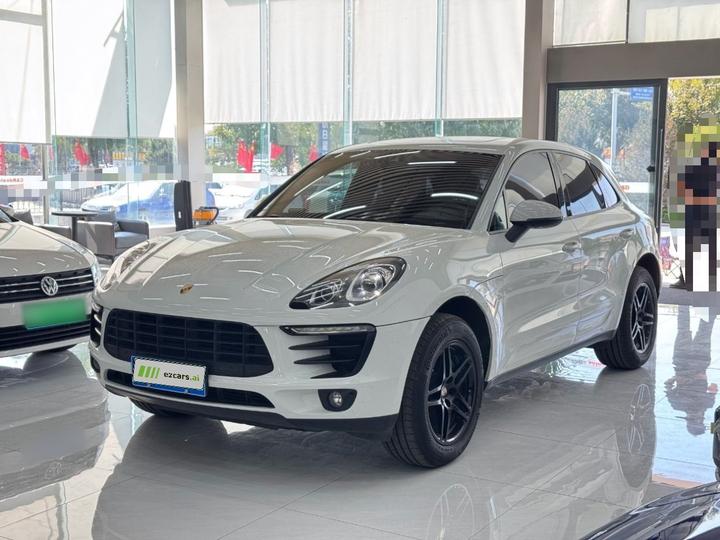 2017 Macan 2.0T