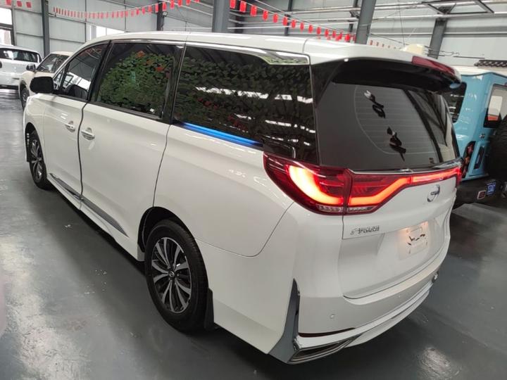 GAC Trumpchi M8 2024 Leading Series 390T Luxury photo 4