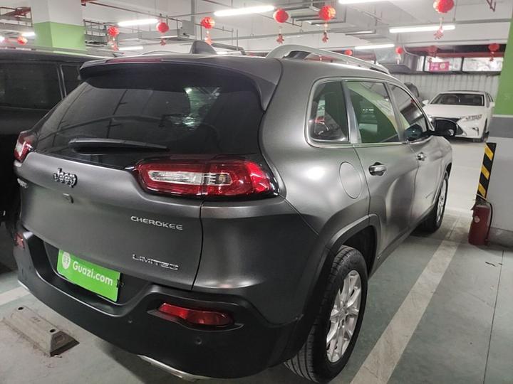 Cherokee 2017 2.4L Leading Smart photo 4