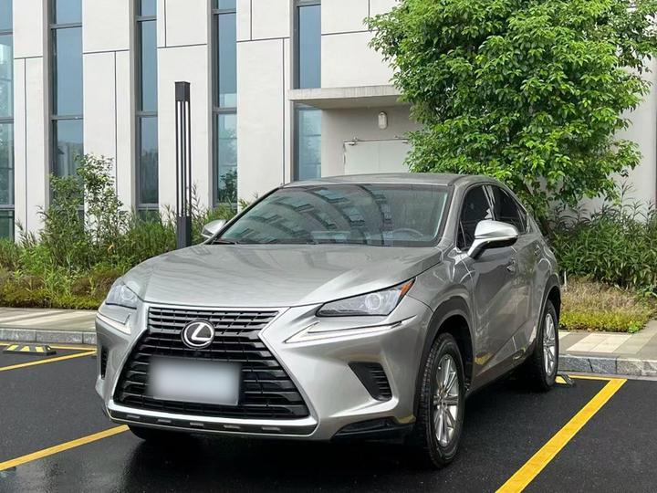 NX 2017 200 FWD