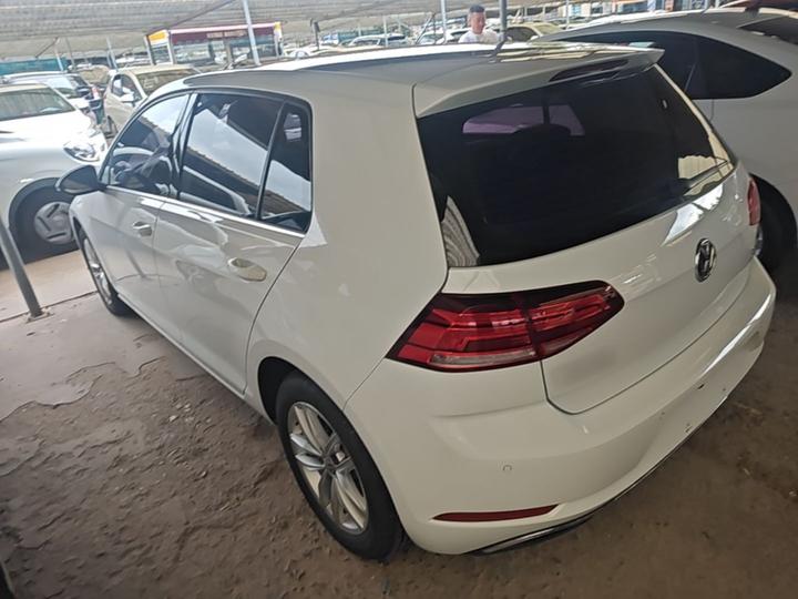 Golf 2018 230TSI AT Comfort photo 4