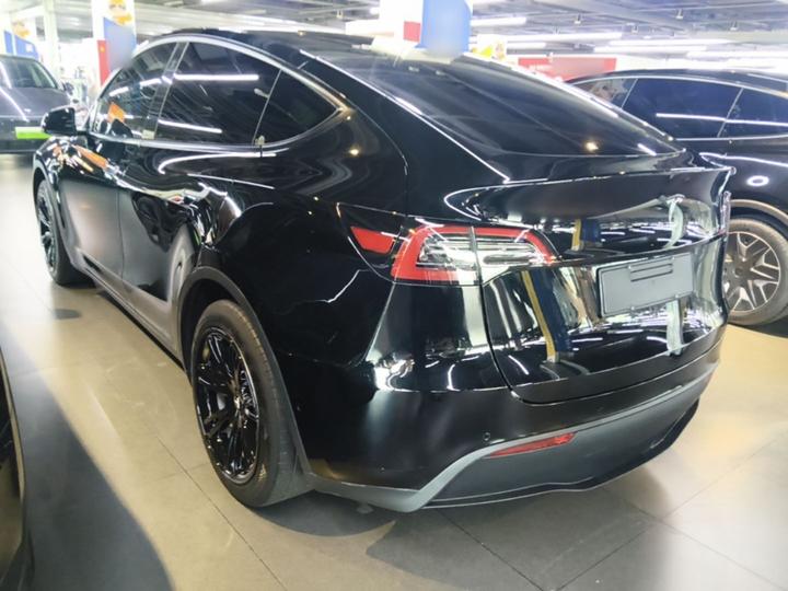 Model Y 2022 Facelift RWD photo 4