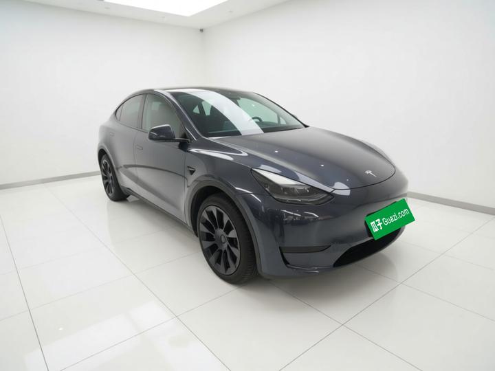 Model Y 2024 RWD photo 3