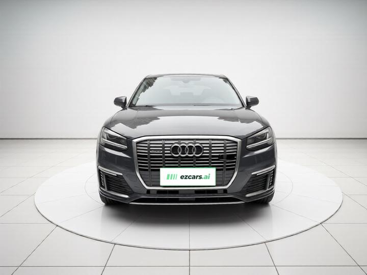 Q2L e-tron 2019 Q2L e-tron EV photo 2