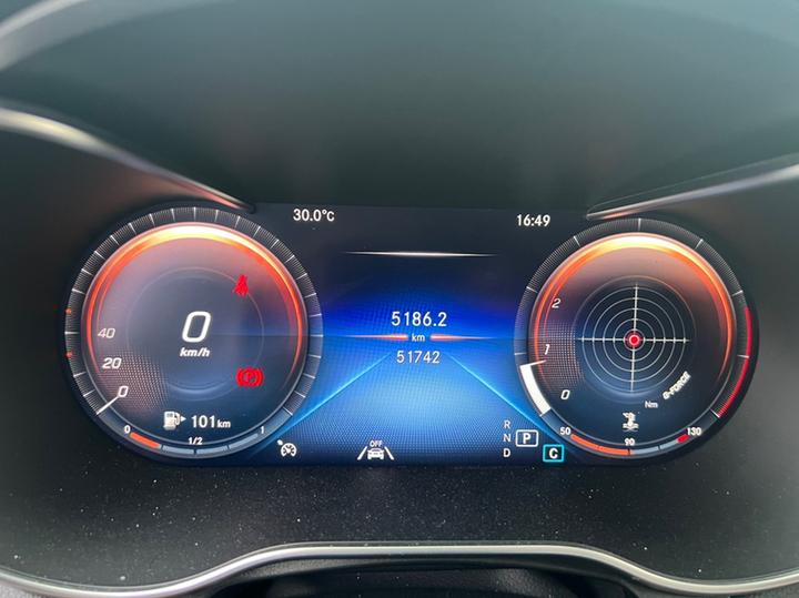 GLC Coupe 2021 GLC 300 4MATIC Coupe SUV photo 2