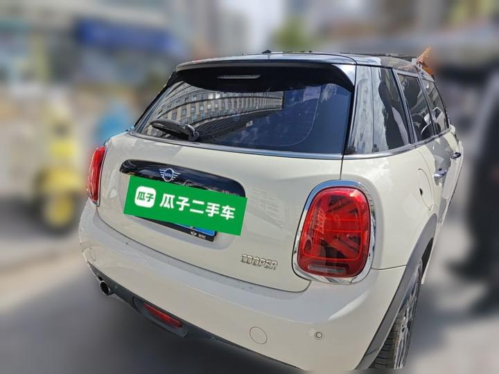 2018 1.5T COOPER Classic 5-Door photo 6