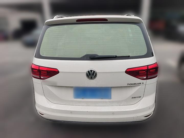 2018 L 280TSI DSG 6-Seater photo 5