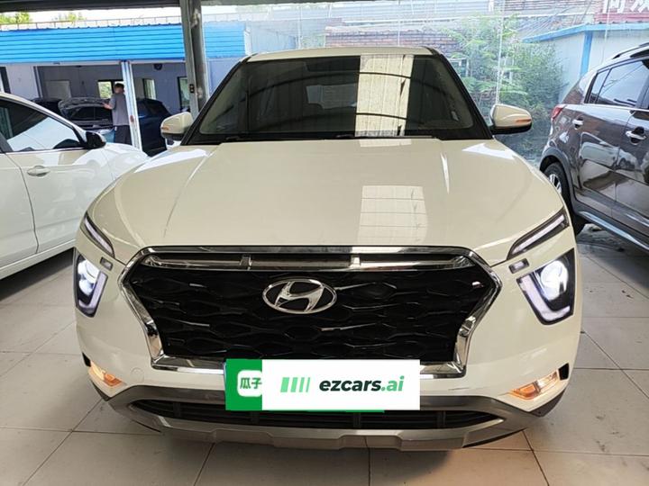 ix25 2020 1.5L CVT GLS Smart photo 2