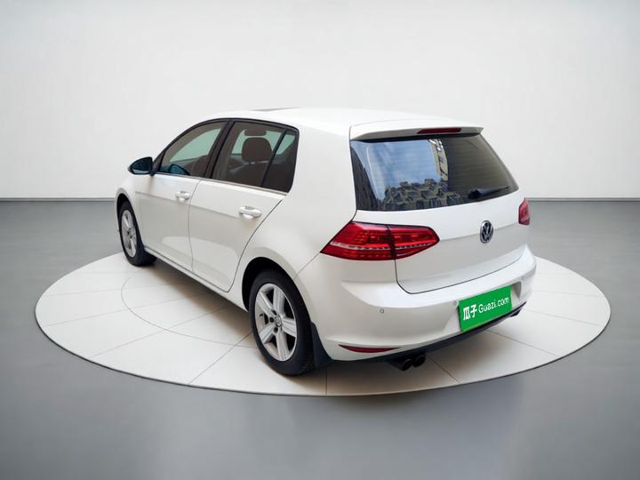 Golf 2016 230TSI AT Comfort photo 4