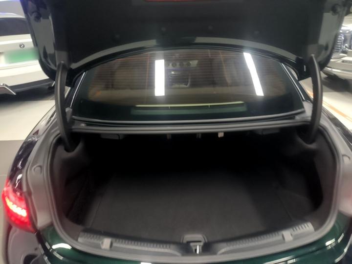 E-Class Imported 2023 E 260 Coupe photo 8