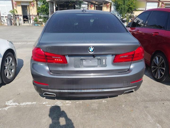 5 Series 2020 525Li Luxury photo 3