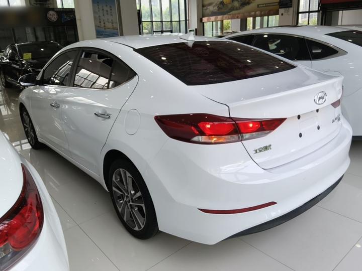 Elantra 2016 1.6L AT Smart Elite photo 4