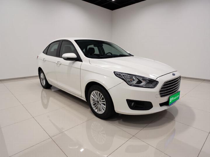 Escort 2015 1.5L AT Comfort photo 3