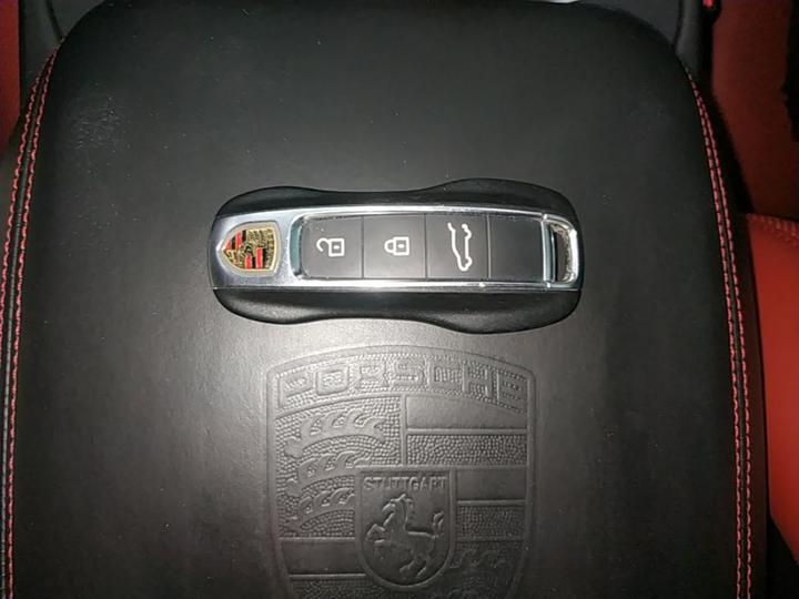 2019 Cayenne Coupé 3.0T photo 8