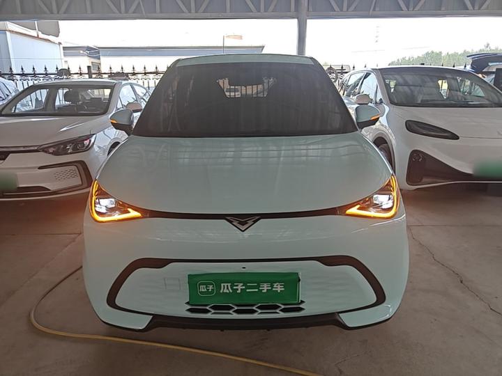 2023 301km LX photo 2