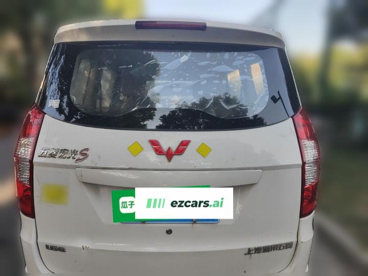 Wuling Hongguang 2016 1.5L S Comfort photo 5