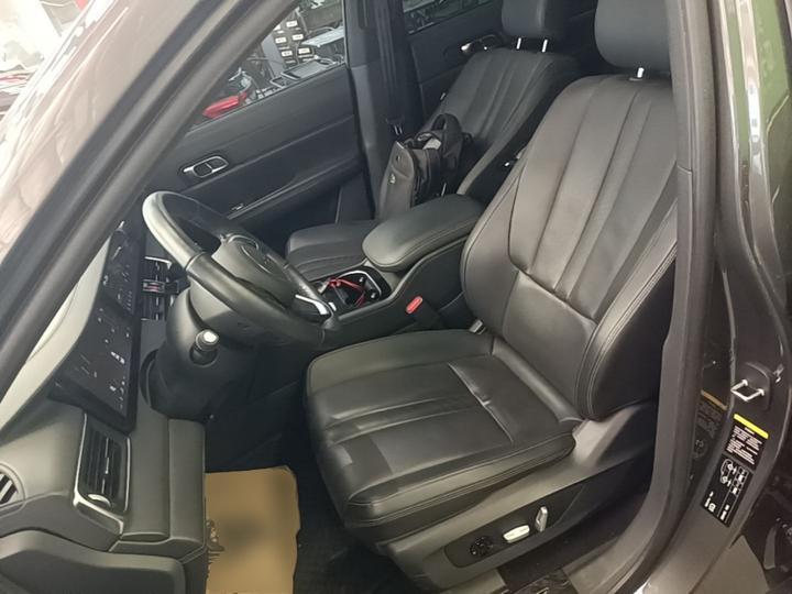 Li Auto ONE 2020 EREV 6-Seater photo 6