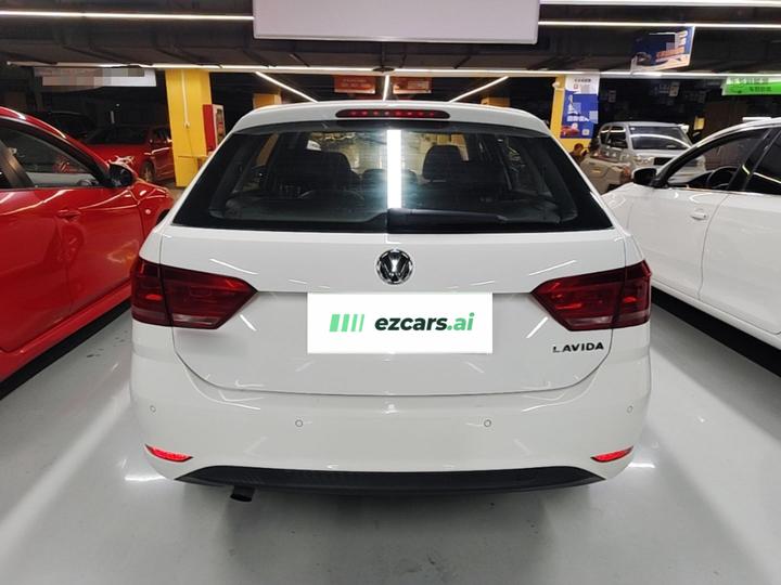 2015 1.6L AT photo 3