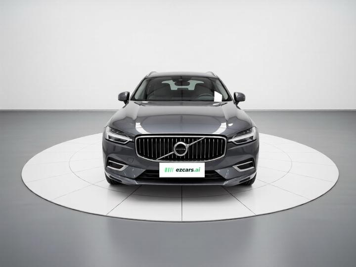 XC60 2018 T5 AWD Luxury photo 2