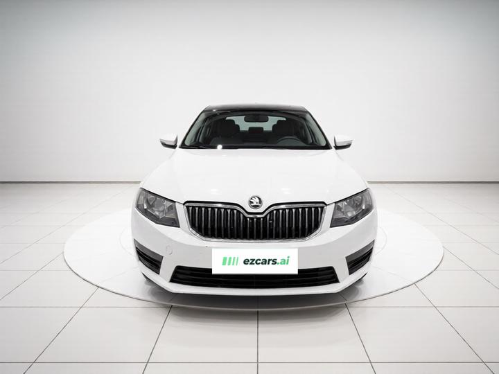 Octavia 2017 1.6L MT photo 2