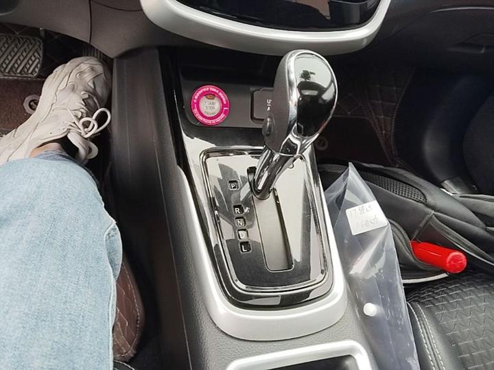 Tiida 2016 1.6L CVT photo 8