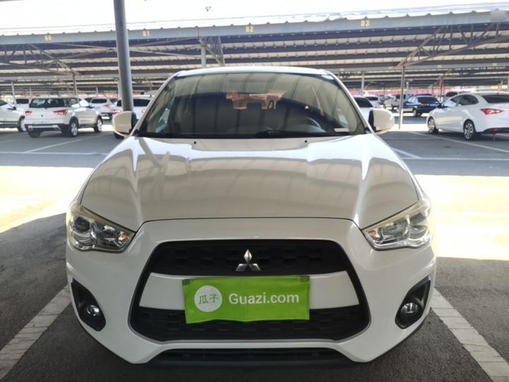 ASX 2013 2.0L CVT RWD Elite photo 2