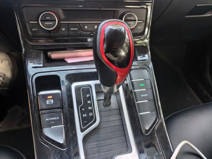Emgrand GS 2020 1.4T CVT photo 6
