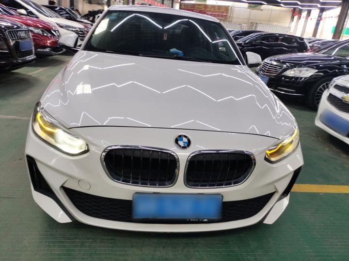 1 Series 2019 118i M Sport Package photo 2