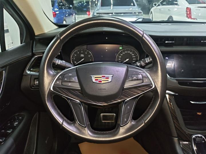 XT5 2018 25T Luxury photo 6