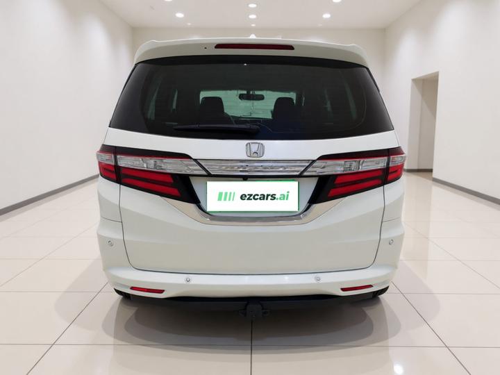 Odyssey 2015 Facelift 2.4L Luxury photo 5
