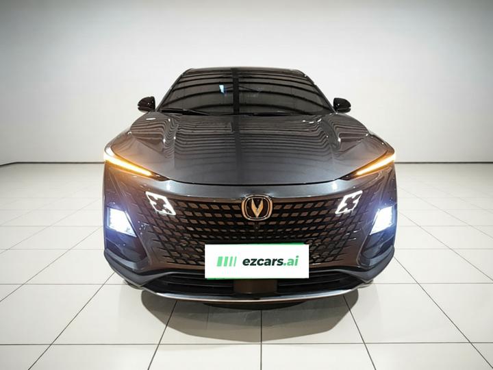 UNI-T 2022 1.5T Premium photo 2