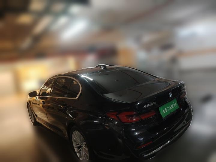 5 Series 2021 525Li Luxury photo 4
