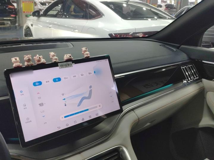 Song PLUS EV 2023 Champion DM-i 110KM Flagship photo 2