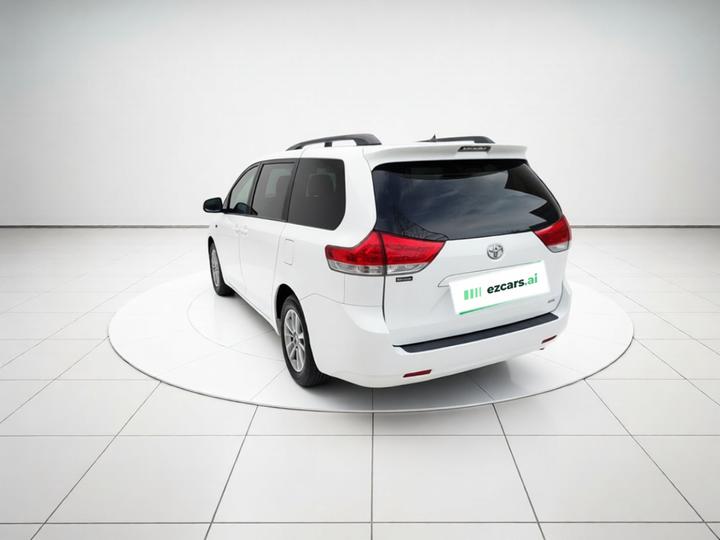 Sienna Parallel Import 3.5L LE RWD photo 4