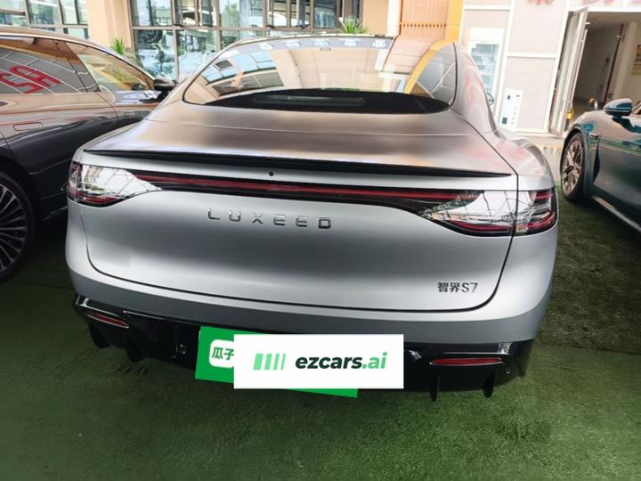 HIMA Luxeed S7 2024 Max RS AWD Performance photo 3