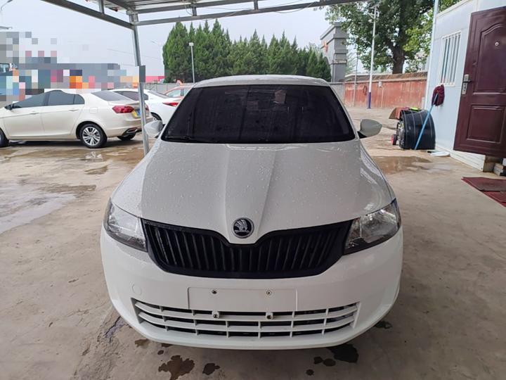 Rapid 2016 1.4L MT photo 2