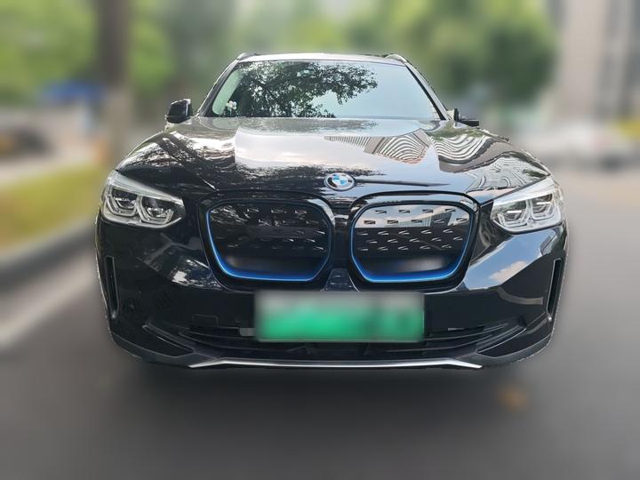 iX3 2021 Facelift Leading photo 2