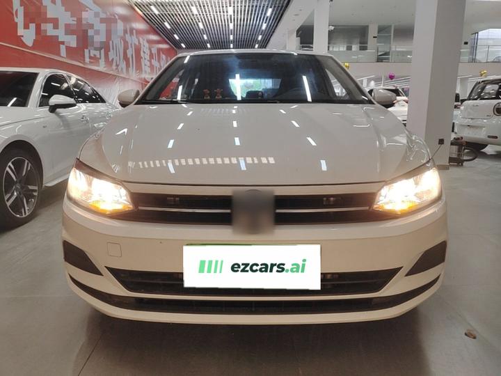 Polo 2023 Facelift Plus 1.5L AT photo 2