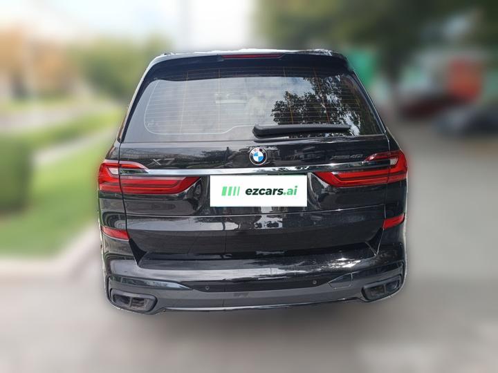 X7 2022 xDrive40i Executive M Sport Package photo 5