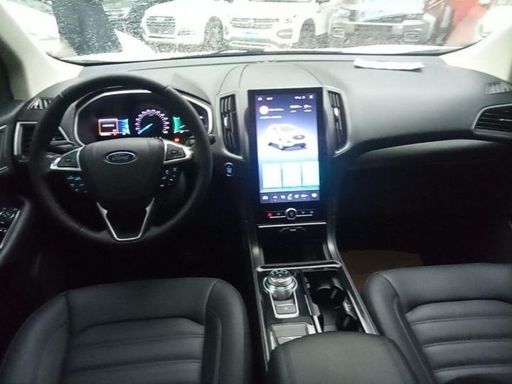 Edge 2020 EcoBoost 245 RWD 7-Seater photo 2