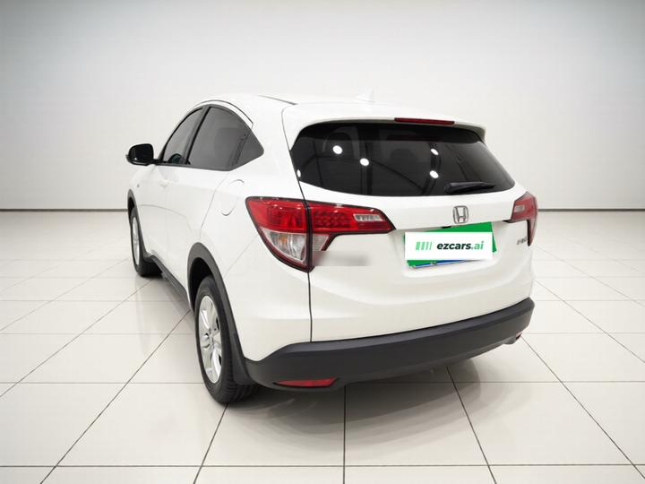 Vezel 2017 1.5L CVT RWD Comfort photo 4