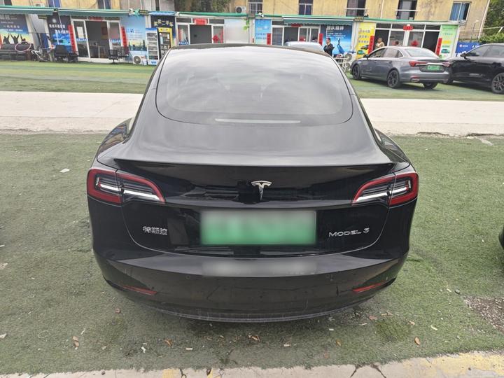 Model 3 2022 RWD photo 3