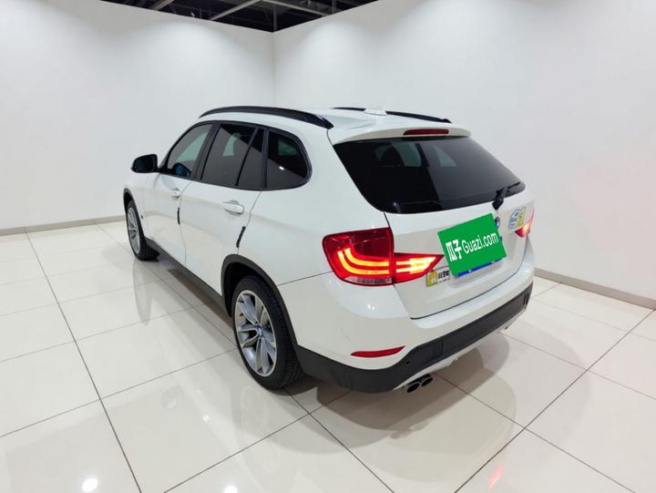 X1 2015 sDrive18i Leading photo 4