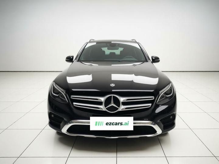GLC 2019 GLC 200 L 4MATIC photo 2